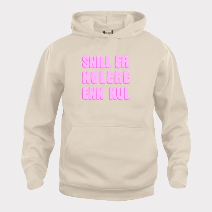 Barn basic hoodie - Snill er kulere enn kul - Rosa tekst.