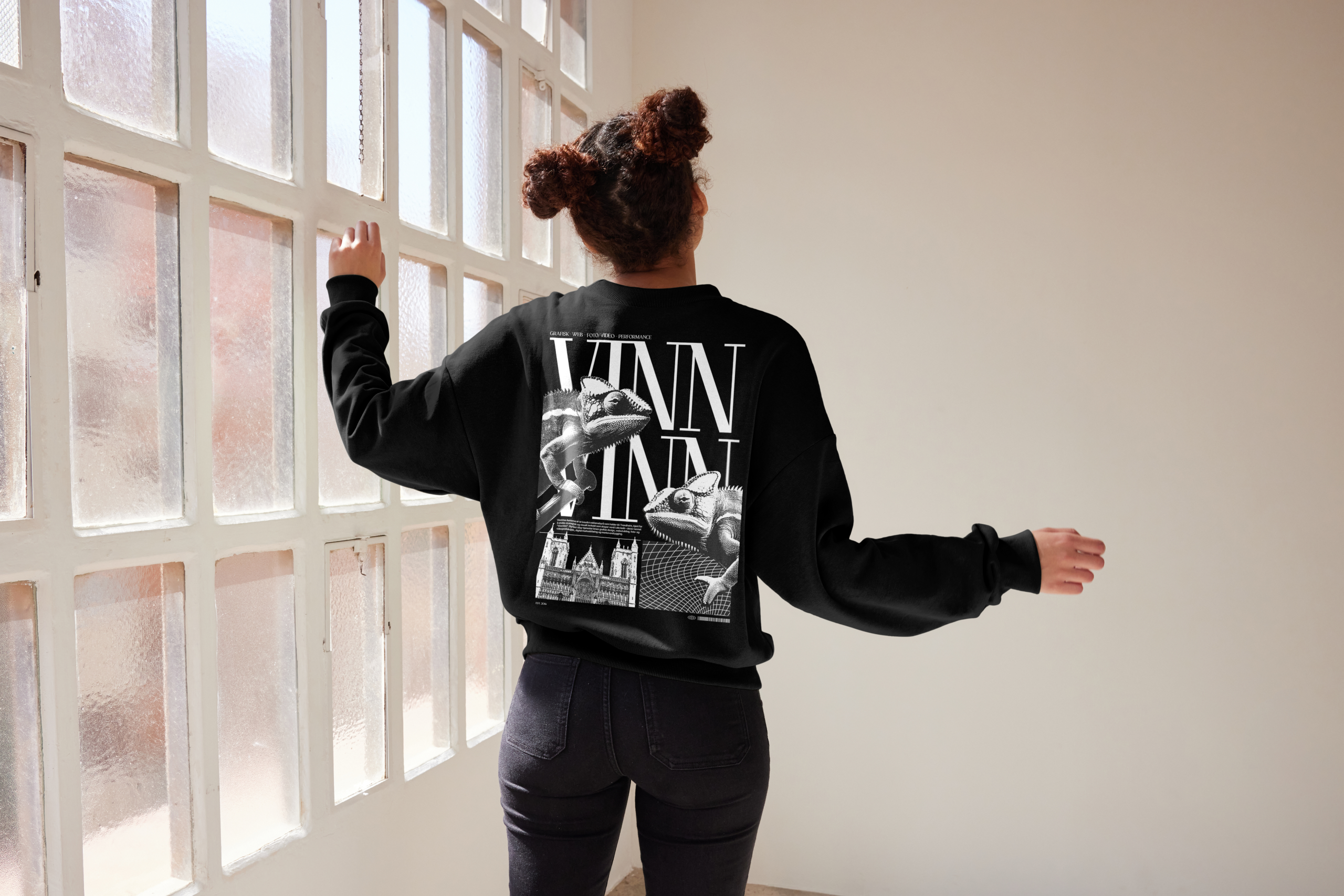 VinnVinn Reklame – Collegegenser med farge trykk på rygg